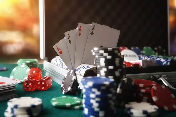 Live roulette dealer at slotbom888 HD studio table